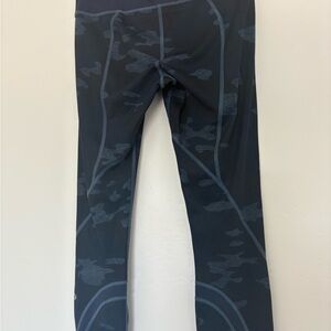 Lululemon run inspire crop pants leggings blue camo 4